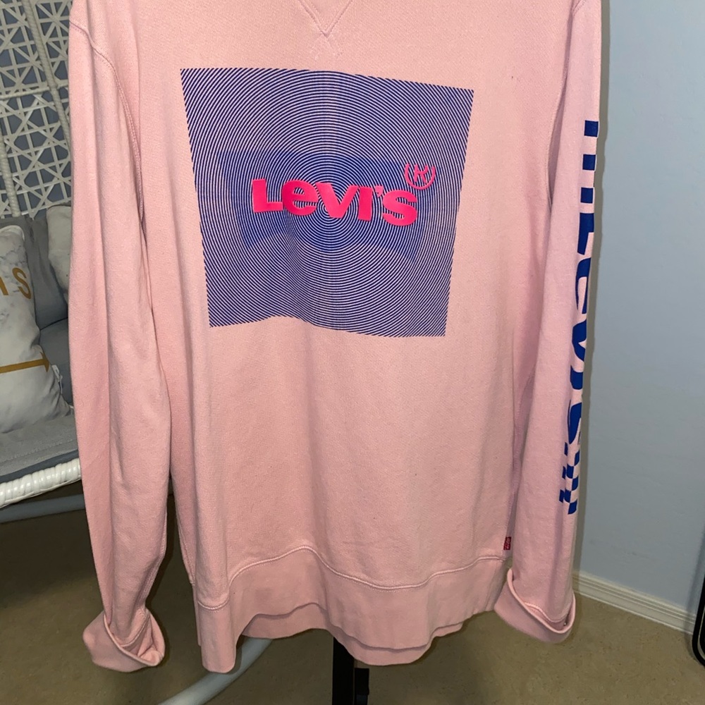 Levi’s pullover sweatshirt